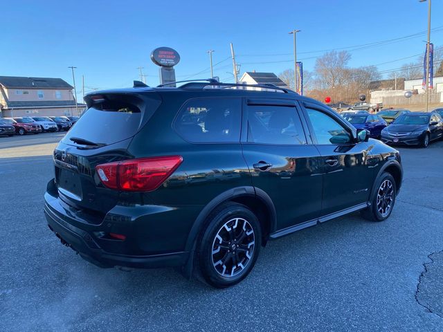 2019 Nissan Pathfinder SL