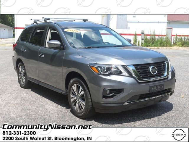 2019 Nissan Pathfinder SV
