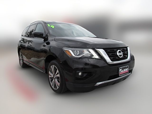 2019 Nissan Pathfinder SL