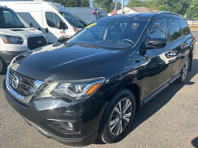 2019 Nissan Pathfinder SV