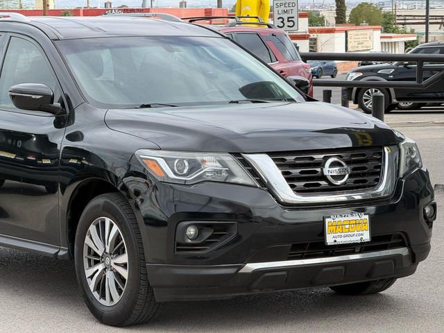 2019 Nissan Pathfinder SV