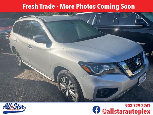 2019 Nissan Pathfinder SV