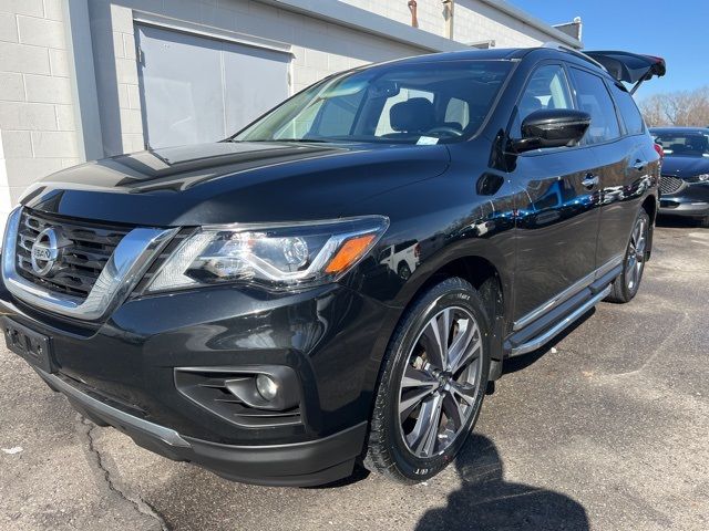 2019 Nissan Pathfinder Platinum