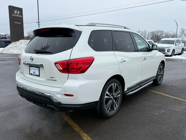 2019 Nissan Pathfinder Platinum