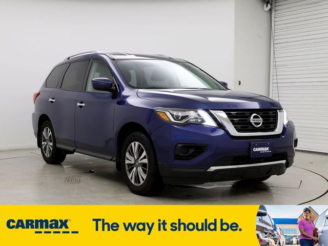 2019 Nissan Pathfinder S