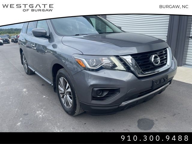 2019 Nissan Pathfinder S