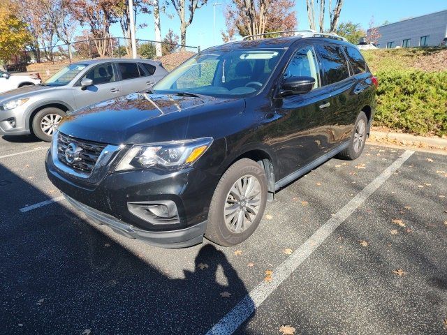 2019 Nissan Pathfinder S