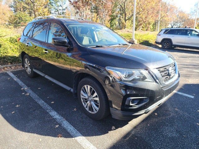 2019 Nissan Pathfinder S