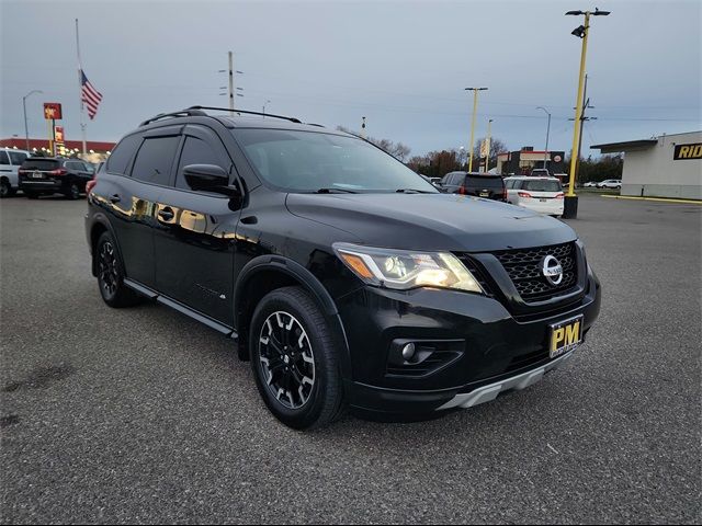 2019 Nissan Pathfinder SL