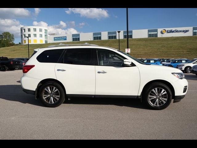 2019 Nissan Pathfinder S