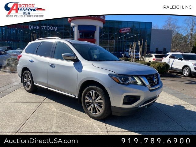 2019 Nissan Pathfinder S