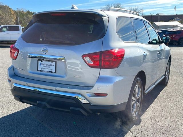 2019 Nissan Pathfinder S