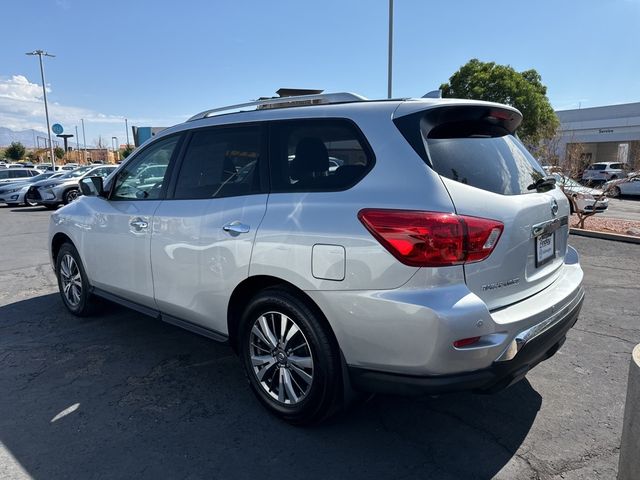 2019 Nissan Pathfinder S