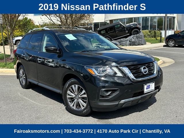 2019 Nissan Pathfinder S