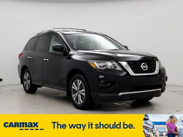 2019 Nissan Pathfinder S