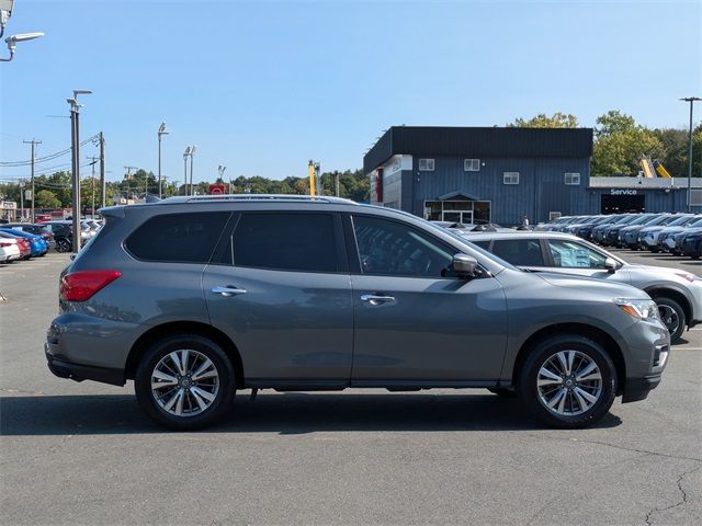 2019 Nissan Pathfinder S