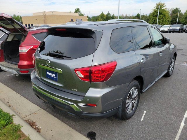 2019 Nissan Pathfinder S