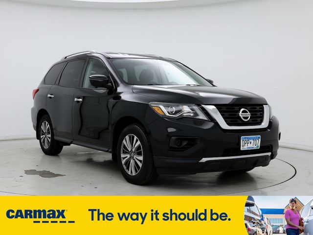 2019 Nissan Pathfinder S