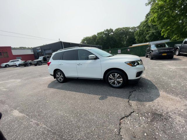 2019 Nissan Pathfinder S