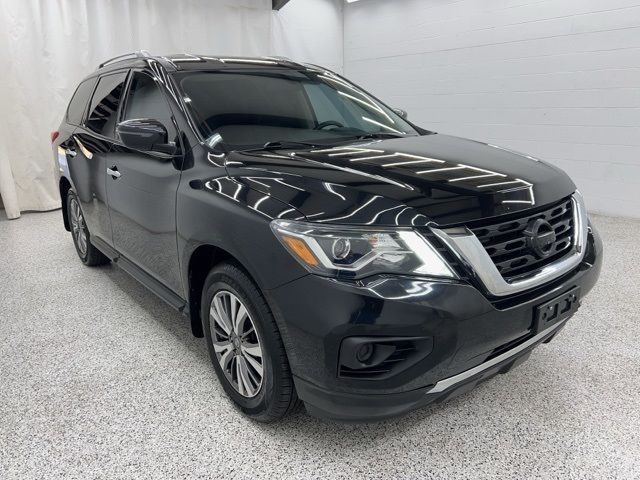 2019 Nissan Pathfinder S