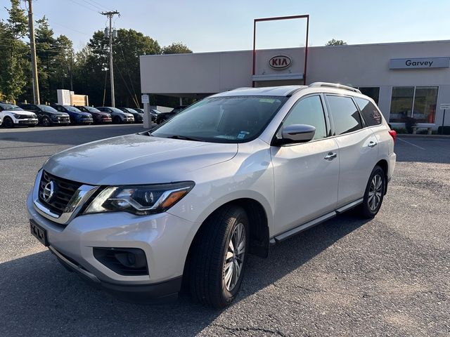 2019 Nissan Pathfinder S