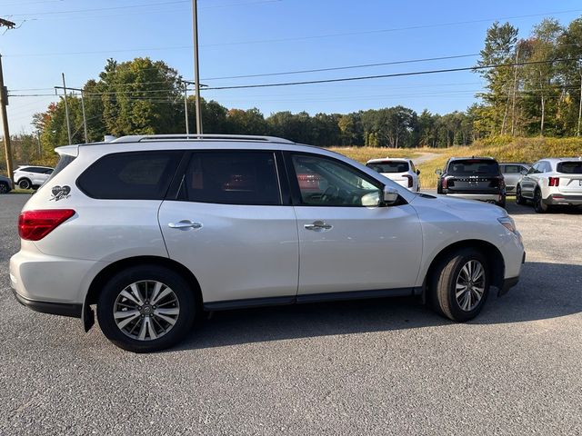 2019 Nissan Pathfinder S