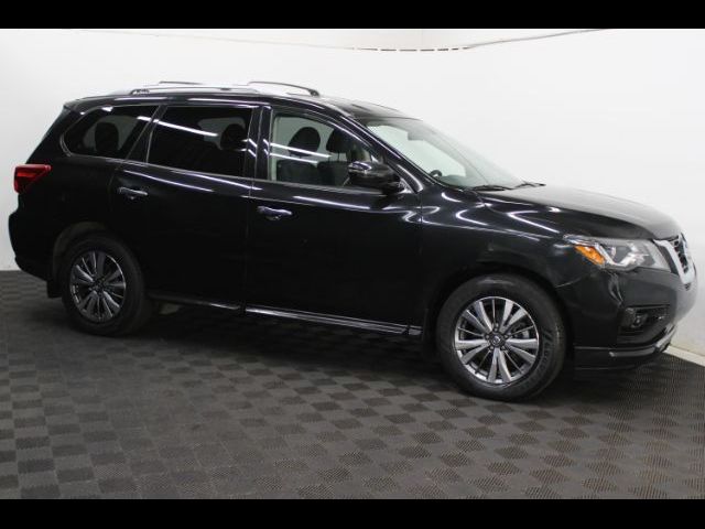 2019 Nissan Pathfinder S