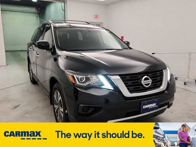 2019 Nissan Pathfinder S