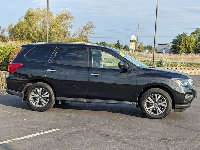 2019 Nissan Pathfinder S