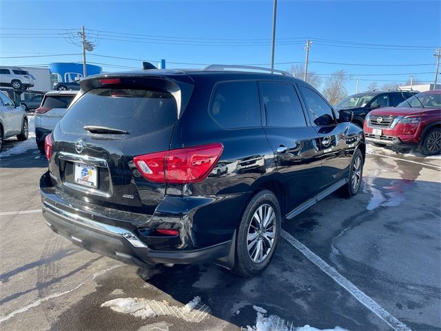 2019 Nissan Pathfinder S