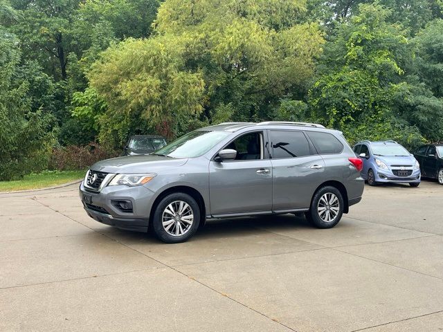 2019 Nissan Pathfinder S