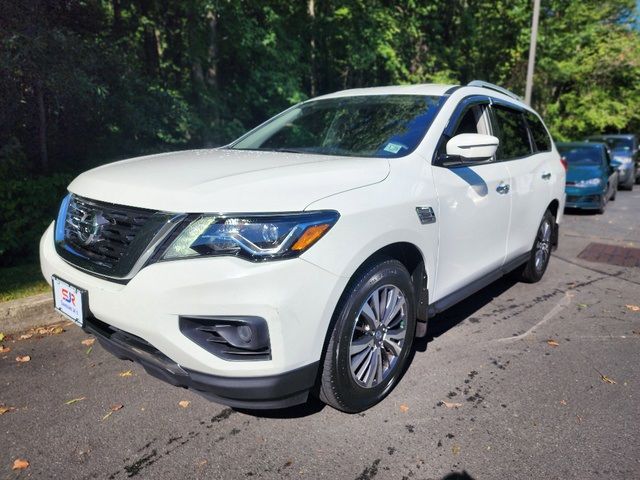 2019 Nissan Pathfinder S