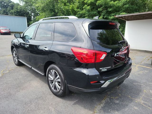 2019 Nissan Pathfinder S