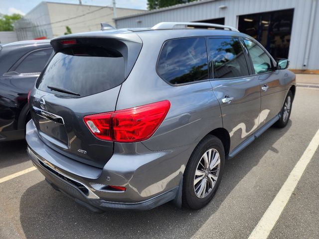 2019 Nissan Pathfinder S