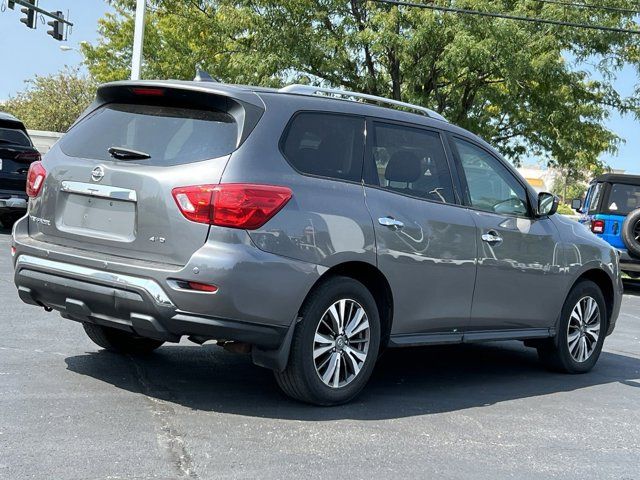 2019 Nissan Pathfinder S