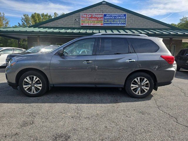 2019 Nissan Pathfinder S