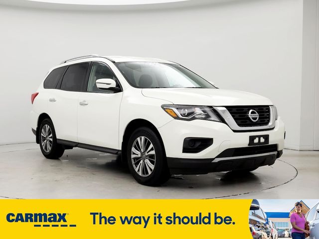 2019 Nissan Pathfinder S