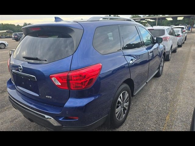 2019 Nissan Pathfinder S