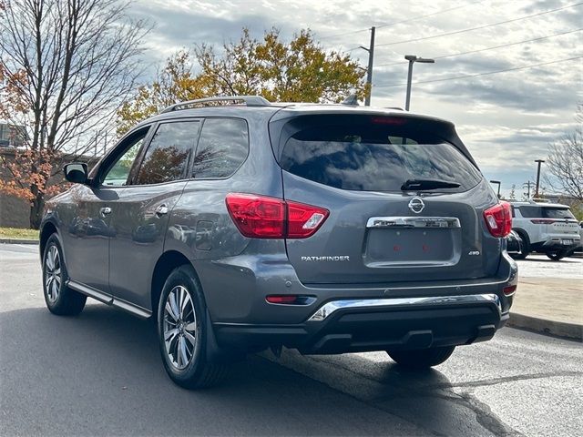 2019 Nissan Pathfinder S