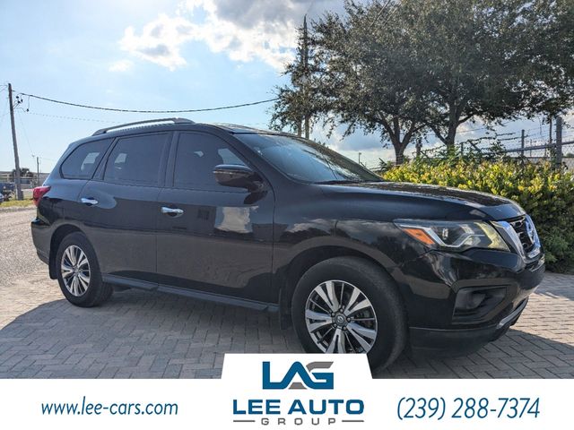 2019 Nissan Pathfinder S