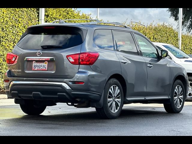 2019 Nissan Pathfinder S