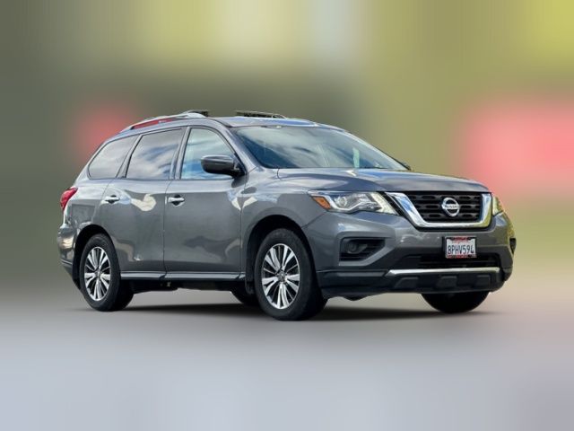 2019 Nissan Pathfinder S