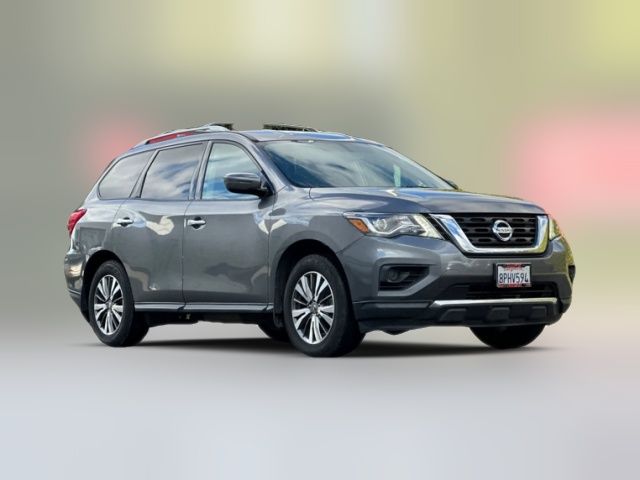 2019 Nissan Pathfinder S