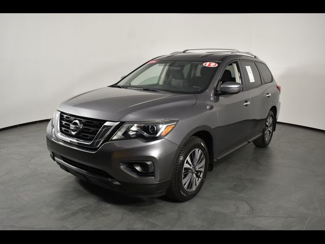 2019 Nissan Pathfinder S