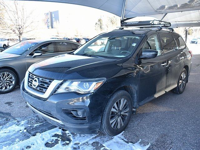 2019 Nissan Pathfinder S