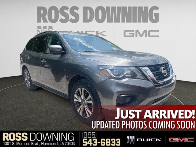 2019 Nissan Pathfinder S