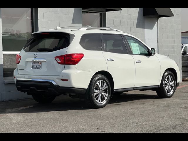 2019 Nissan Pathfinder S