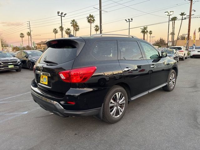 2019 Nissan Pathfinder S