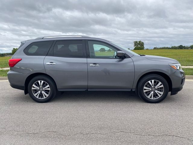 2019 Nissan Pathfinder S