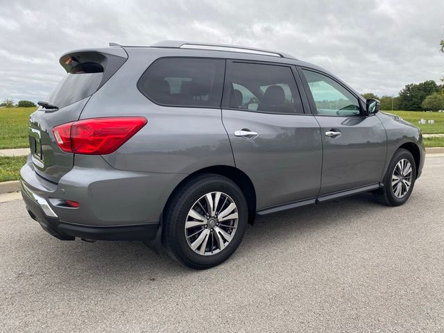 2019 Nissan Pathfinder S